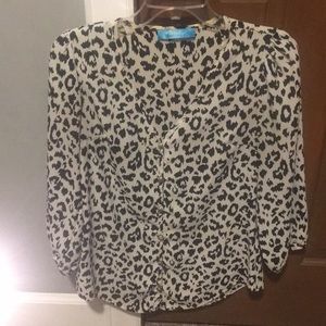 Lightweight animal print top